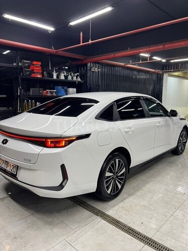 Changan Qiyuan A05 2025, 6,000 km - 1.5 л - Bakı