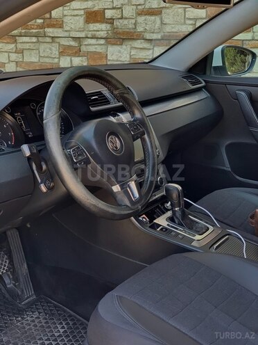 Volkswagen Passat 2012, 287,000 km - 1.8 л - Bakı