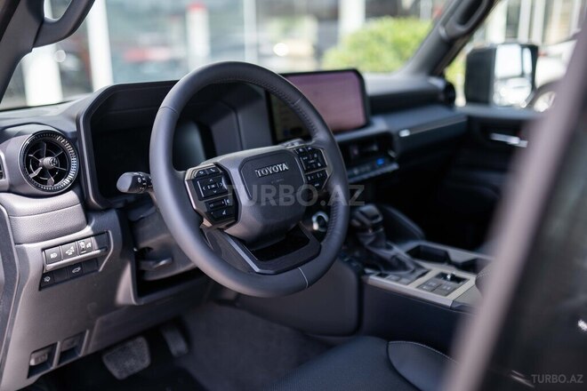 Toyota Land Cruiser Prado-14