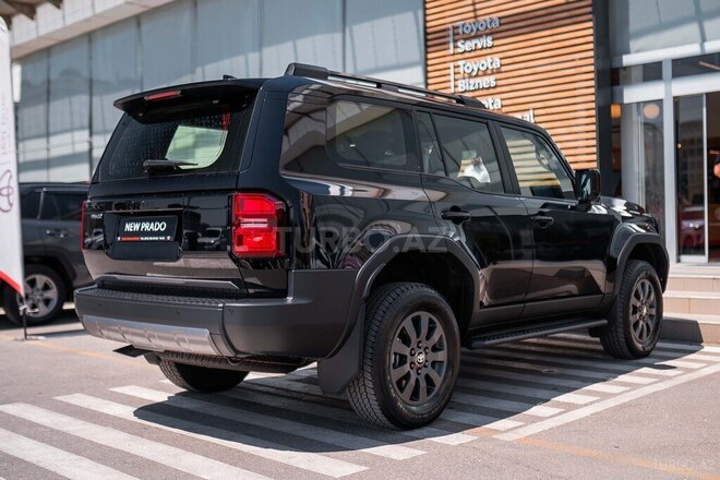 Toyota Land Cruiser Prado-6