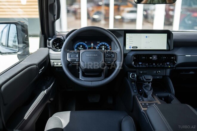 Toyota Land Cruiser Prado-12