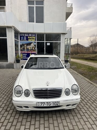 Mercedes E 320 2000, 366,400 km - 3.2 l - Astara