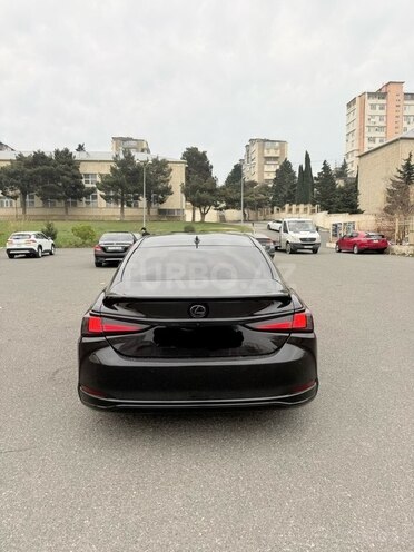Lexus ES 300h 2021, 61,000 km - 2.5 l - Bakı