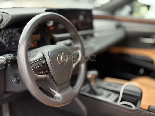 Lexus ES 300h 2021, 61,000 km - 2.5 l - Bakı
