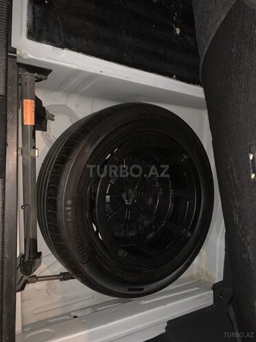 Mercedes E 320 2000, 366,400 km - 3.2 l - Astara