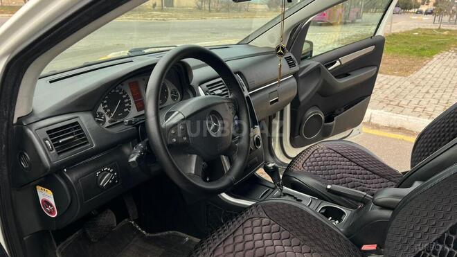 Mercedes B 170 2011, 183,000 km - 1.7 л - Sumqayıt
