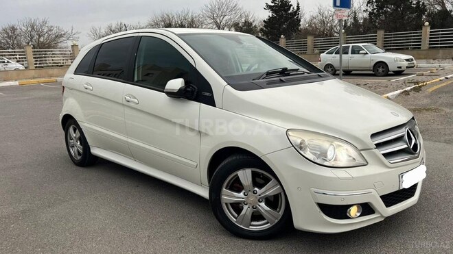 Mercedes B 170 2011, 183,000 km - 1.7 л - Sumqayıt