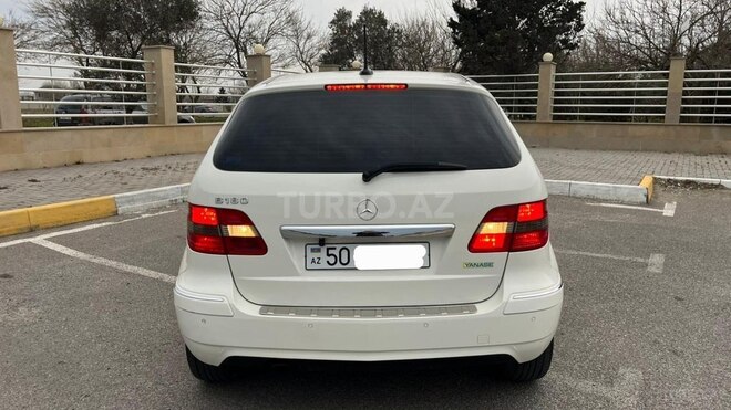 Mercedes B 170 2011, 183,000 km - 1.7 л - Sumqayıt