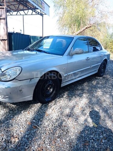 Hyundai Sonata-2