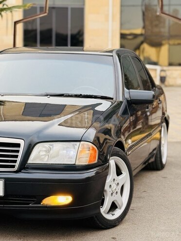 Mercedes C 200 1999, 198,000 km - 2.0 л - İmişli