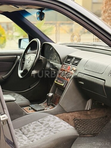 Mercedes C 200 1999, 198,000 km - 2.0 л - İmişli