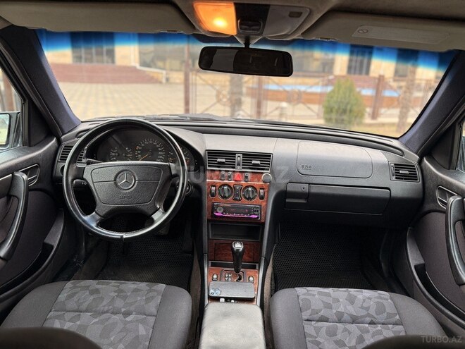 Mercedes C 200 1999, 198,000 km - 2.0 л - İmişli