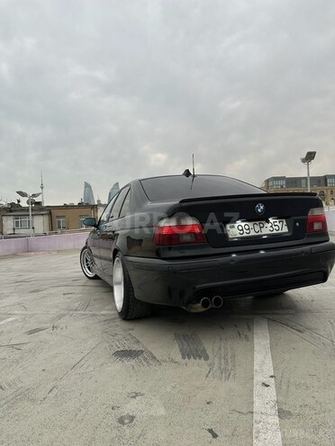 BMW 530-8