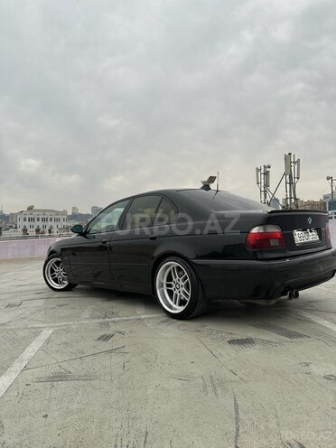 BMW 530-9