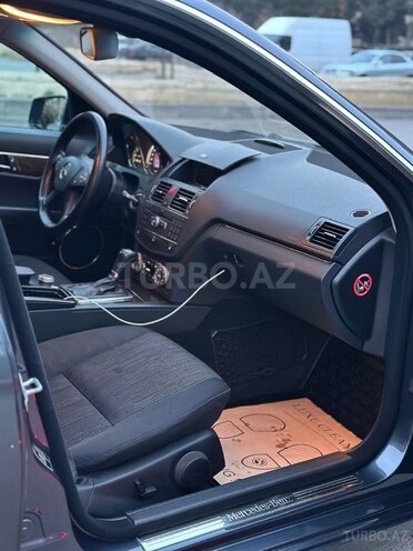 Mercedes C 250 2010, 242,111 km - 1.8 л - Bakı