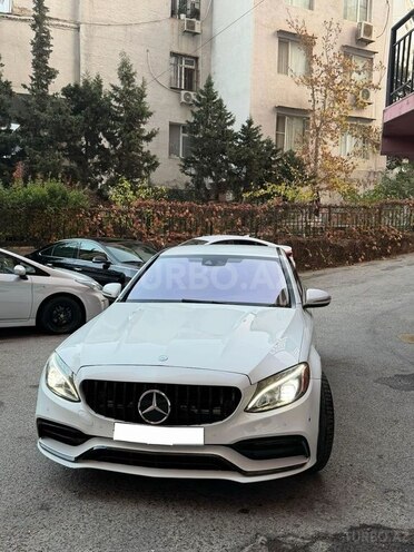 Mercedes C 300-1