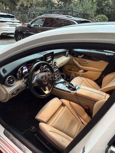 Mercedes C 300-7