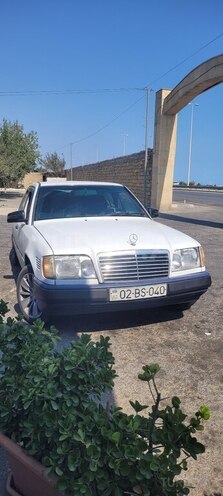 Mercedes E 250 1994, 443,000 km - 2.5 l - Bakı