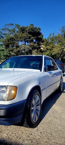 Mercedes E 250 1994, 443,000 km - 2.5 l - Bakı
