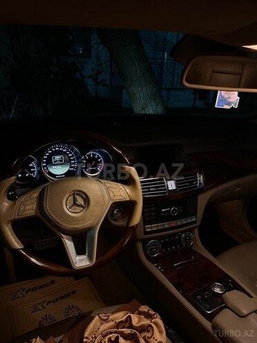 Mercedes CLS 500 4MATIC-19