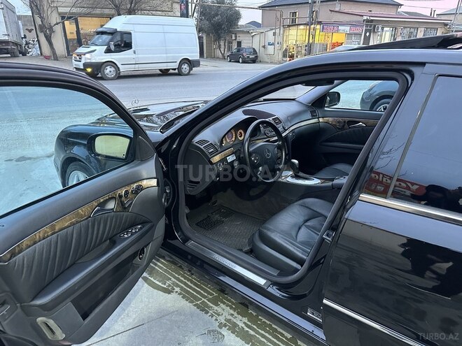 Mercedes E 320 2003, 275,000 km - 3.2 l - Bakı