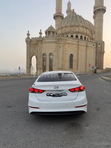 Hyundai Avante 2017, 145,000 km - 1.6 l - Bakı