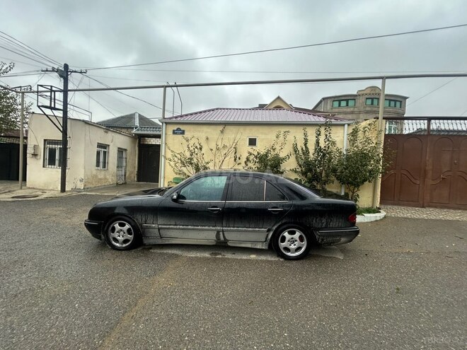 Mercedes E 320 2000, 258,000 km - 3.2 l - Bakı