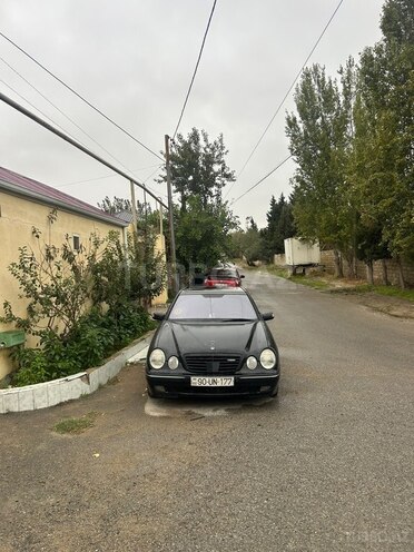Mercedes E 320 2000, 258,000 km - 3.2 l - Bakı