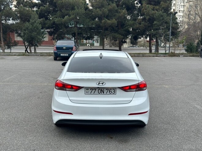 Hyundai Elantra 2018, 100,584 km - 2.0 л - Bakı