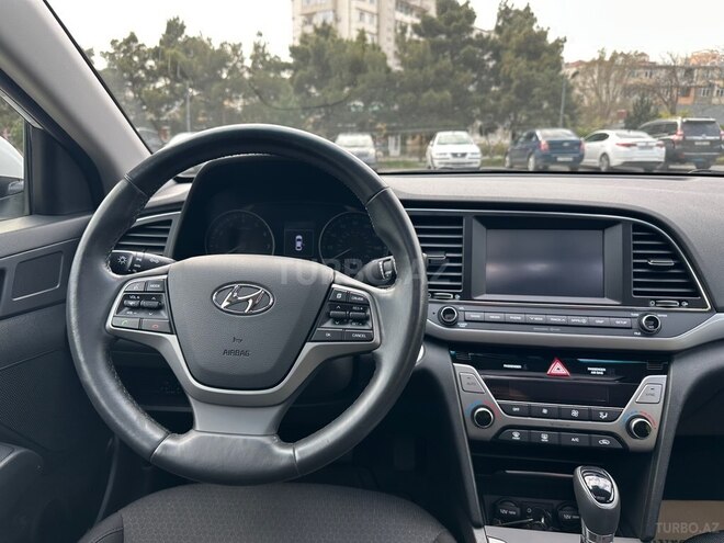 Hyundai Elantra 2018, 100,584 km - 2.0 л - Bakı