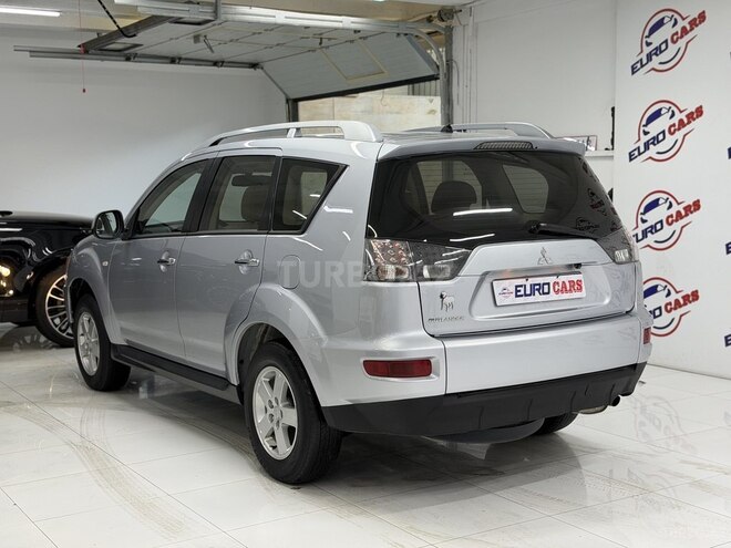 Mitsubishi Outlander 2010, 223,000 km - 2.4 л - Bakı