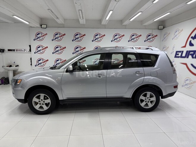 Mitsubishi Outlander 2010, 223,000 km - 2.4 л - Bakı