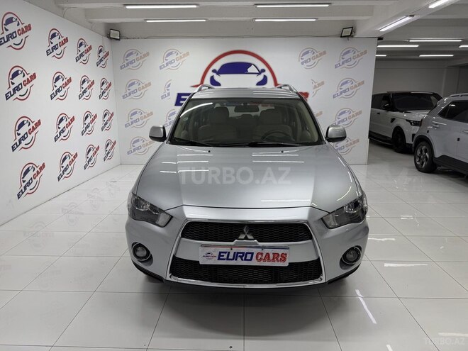 Mitsubishi Outlander 2010, 223,000 km - 2.4 л - Bakı