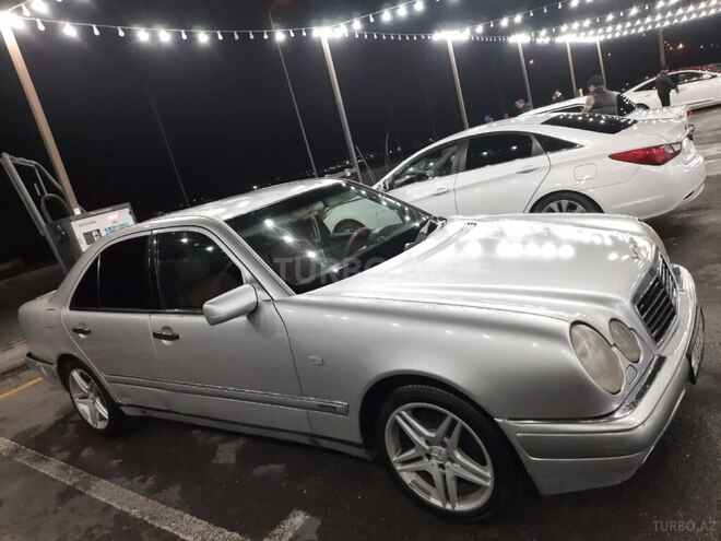 Mercedes E 200 1996, 200,000 km - 2.0 л - Bakı