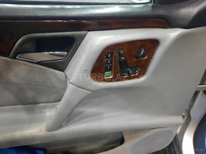 Mercedes E 200 1996, 200,000 km - 2.0 л - Bakı