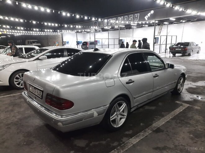 Mercedes E 200 1996, 200,000 km - 2.0 л - Bakı
