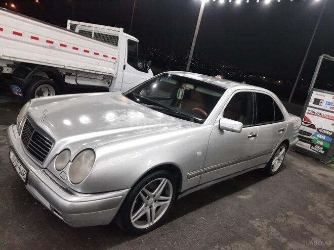Mercedes E 200 1996, 200,000 km - 2.0 л - Bakı