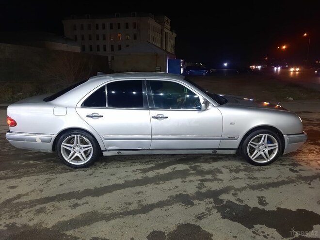 Mercedes E 200 1996, 200,000 km - 2.0 л - Bakı