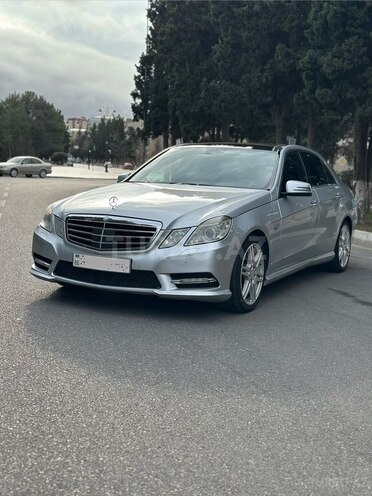 Mercedes E 250 2011, 207,000 km - 1.8 l - Bakı