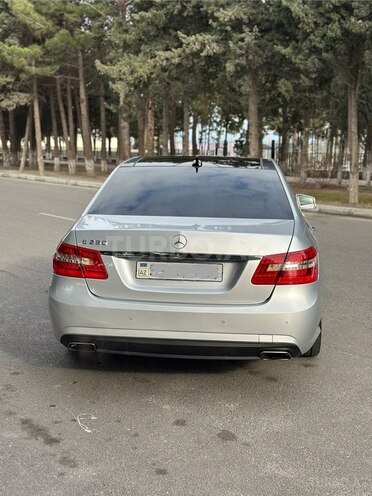 Mercedes E 250 2011, 207,000 km - 1.8 l - Bakı