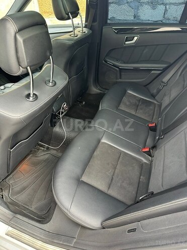Mercedes E 250 2011, 207,000 km - 1.8 l - Bakı