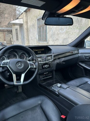Mercedes E 250 2011, 207,000 km - 1.8 l - Bakı