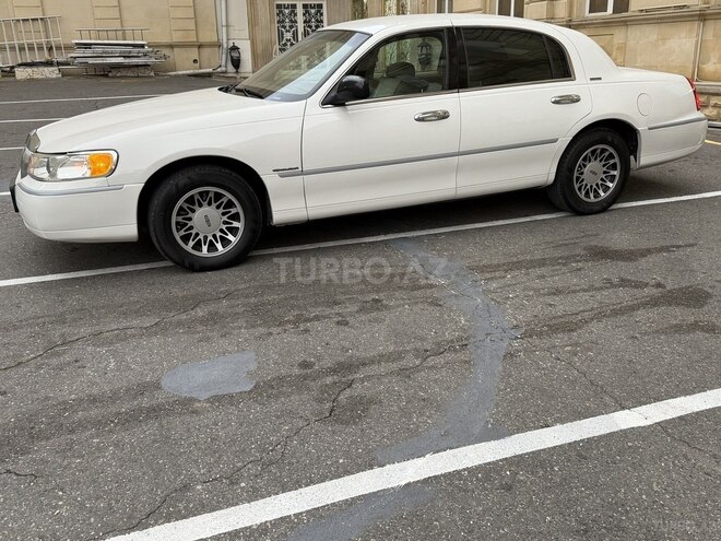 Lincoln Town Car 1998, 190,000 km - 4.6 l - Bakı