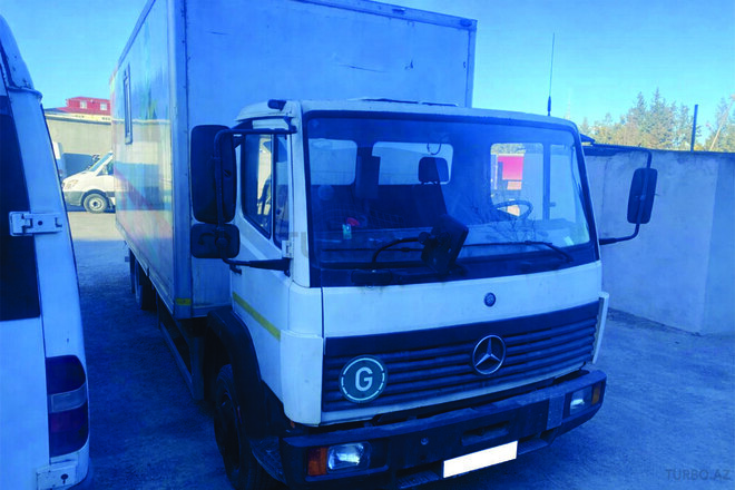 Mercedes  1998, 206,000 km - 4.3 l - Bakı