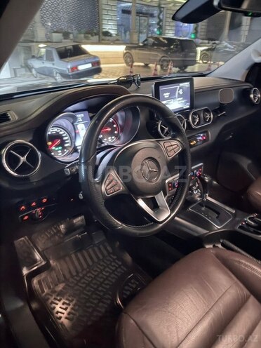 Mercedes  2017, 135,000 km - 2.3 l - Bakı