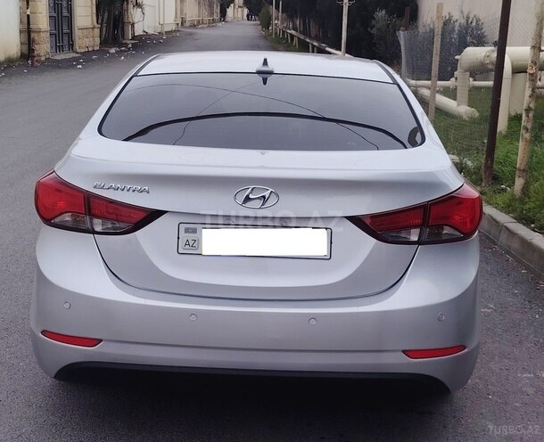 Hyundai Elantra 2015, 130,000 km - 1.8 л - Bakı