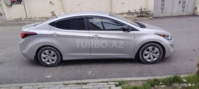 Hyundai Elantra 2015, 130,000 km - 1.8 л - Bakı