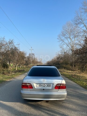 Mercedes E 240 2000, 223,000 km - 2.4 l - Bərdə