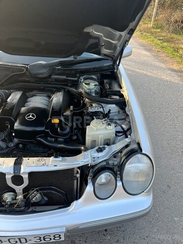 Mercedes E 240 2000, 223,000 km - 2.4 l - Bərdə