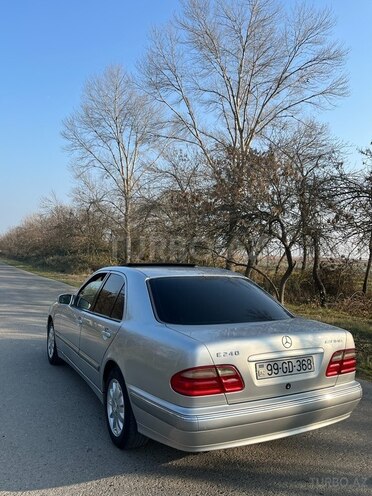 Mercedes E 240 2000, 223,000 km - 2.4 l - Bərdə